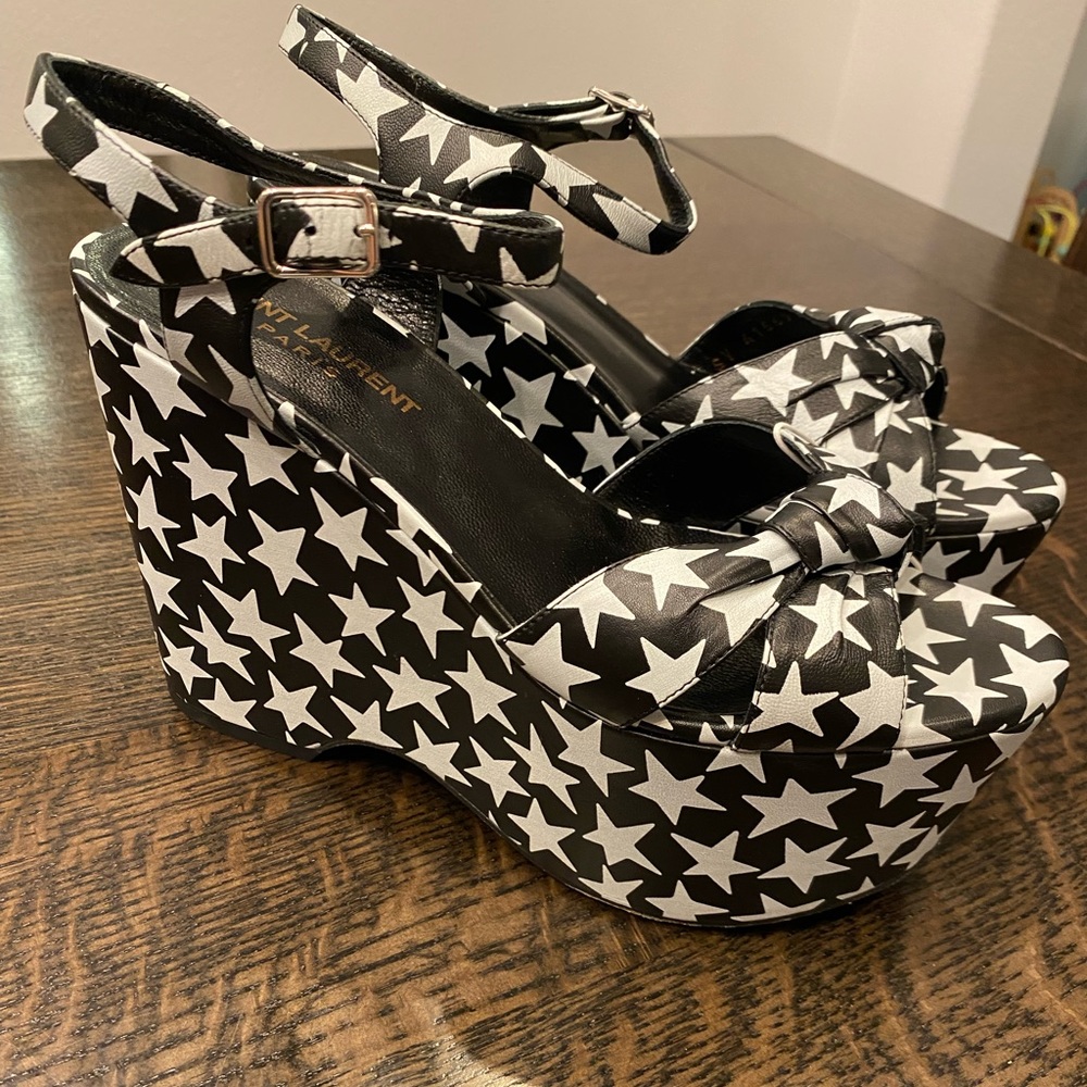 ⭐️ VGC Saint Laurent Black and White Star Print Platform Sandals
